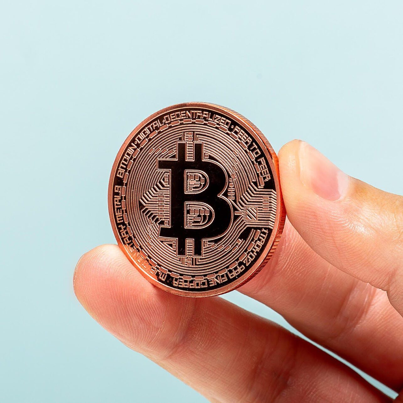 Комбинированный фонд Bitcoin и Ethereum: лидеры крипто ETF 2025