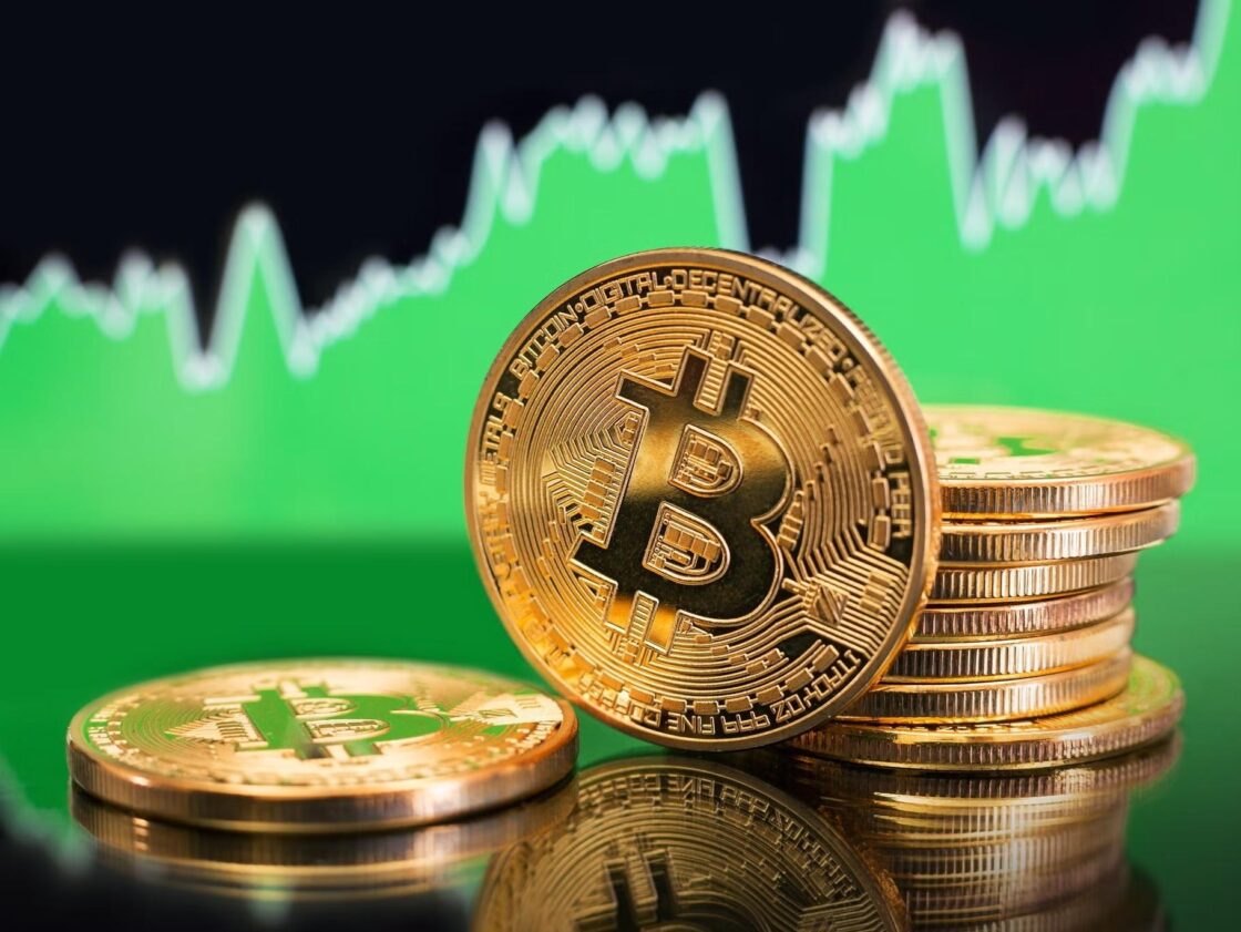Восстановление биткойна до $62,5K может взорвать TON, AVAX и XMR